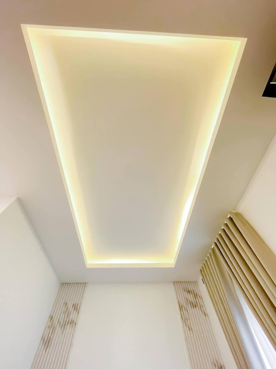 Auranad Tinyhouse Bandar Tanah Merah Wifi Netflix Esterno foto